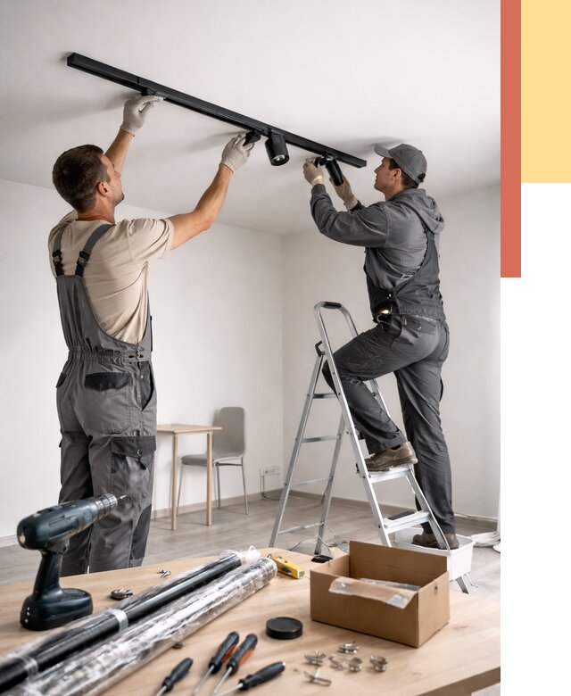 Установка трековых светильников в натяжной потолок в Новоуральске от 4287 руб. | ОТДЕЛОЧНИК-Нву